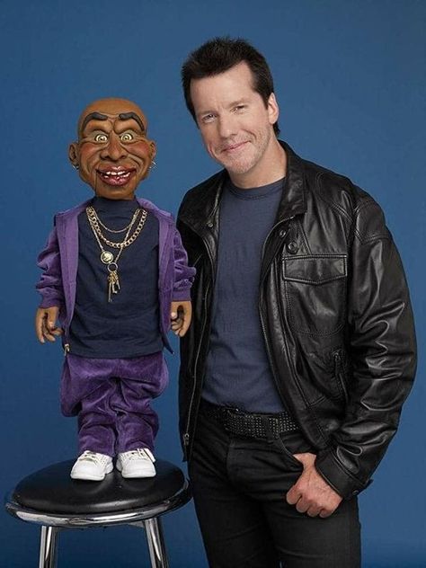 Jeff Dunham Puppets, Jeff Dunham Characters, Indie Movie Posters, Famous Comedians, Jeff Dunham, Funny Comedians, Classic Films Posters, Funny As Hell, Me Tv