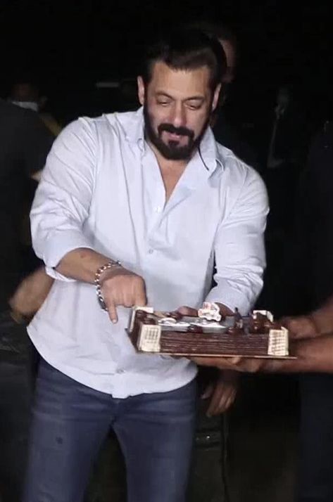 Happy Birthday Salman Khan, Salman Khan Birthday, Salman Khan Quotes, 55th Birthday, Hotel Bedroom, Salman Khan, Bollywood Actors, Soft Drinks, Cute Love Songs