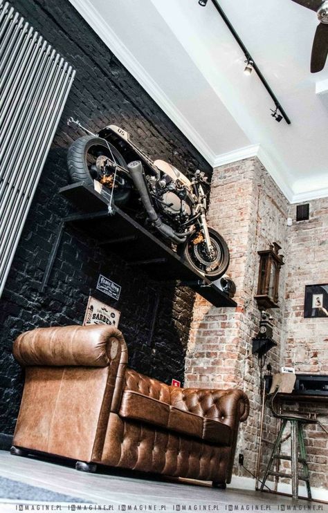 Barber Shop Chairs, Best Barber Shop, Barber Shop Interior, Hair Salon Interior, Barbershop Design, Barber Shop Decor, Motorcycle Garage, Horseshoe Crafts, Beauty Salon Interior