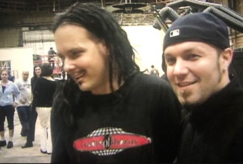 Jon Davis And Fred Durst, Fred Durst And Jonathan Davis, Limp Biscuit, Jon Davis, Fred Durst, Jonathan Davis, Limp Bizkit, All In The Family, Band Pictures