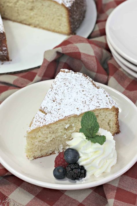 Irish Tea Cake Recipe, Irish Tea Cake, Irish Cake, Tea Cake Recipe, Cornbread Cake, Kosher Kitchen, Irish Tea, Tea Loaf, Delia Smith