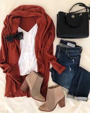 August Outfits Women, Orange Purse Outfit, Purse Outfit Ideas, Orange Cardigan Outfit, August Outfits, Purse Outfit, Orange Purse, Orange Cardigan, Cardigan Outfit