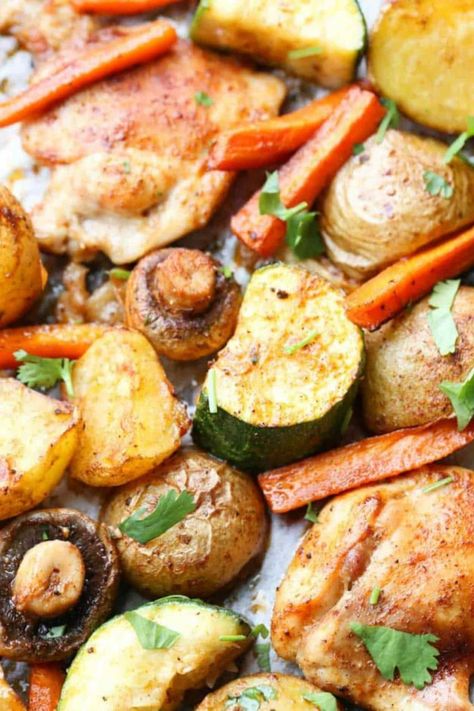 One pan chicken recipe with potatoes, zucchini, carrots and mushrooms. One Pan Chicken And Zucchini, Baked Chicken Thighs And Potatoes, Baked Bone In Chicken Breast, One Pan Chicken Potatoes, Chicken Thighs And Potatoes, Baked Bone In Chicken, Bone In Chicken Breast, Pan Chicken Breast, Dog Muffins