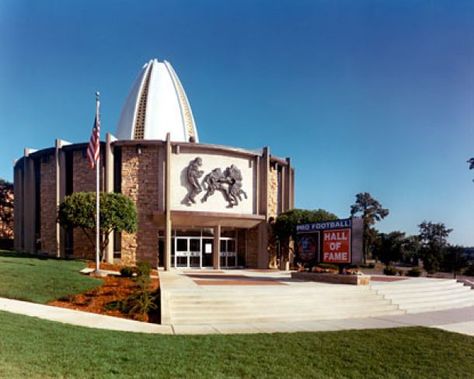 Another reason the Pro Football Hall of Fame is in Canton is the Canton Bulldogs pro football team were around before the NFL was created leaving the earliest mark on the game as an organized sport. Description from destination360.com. I searched for this on bing.com/images Ohio Buckeye Tree, Fall Weekend Getaway, Nfl Hall Of Fame, Ohio Football, Downtown Cleveland, Canton Ohio, Travertine Floors, Homemade Pastries, Stucco Walls