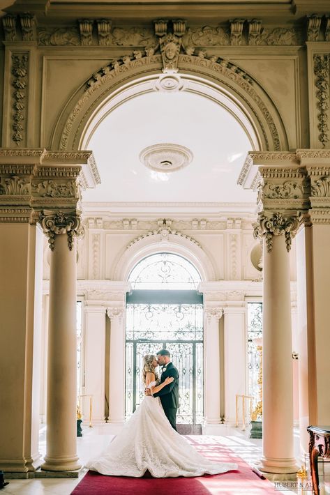 Johanna & Andrew's Rosecliff Mansion Wedding | Newport RI - HK Photography with Hubert & Alka Newport Mansion Wedding, Rosecliff Wedding, Rosecliff Mansion Wedding, Elegant Classy Wedding, Rosecliff Mansion, Hk Photography, Newport Wedding, Modern Wedding Photography, Newport Ri