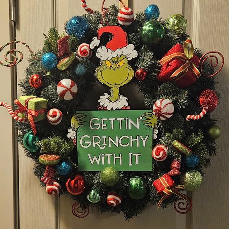 Grinch wreath on pine How To Make A Grinch Wreath, Grinch Wreath Ideas, Grinch Wreath, Green Wreath, Dollar Tree, Grinch, Make It Simple, Wreath, Holidays