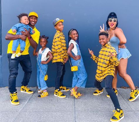 Denim Photoshoot Family, Family Shoes, Amusement Park Outfit, Family Photo Colors, Fam Pics, Black Kids Fashion, 2024 Family, Family Pic, Black Family