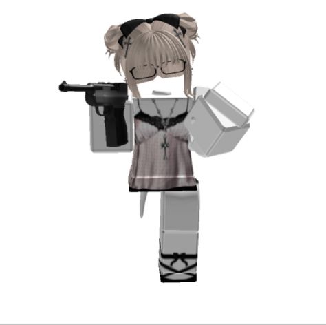 roblox, roblox blocky fit, roblox cutecore, roblox creepycute, roblox grunge, chrome hearts, lana del ray, roblox emo R6 Avatar, Roblox Ava, Funko Pop Toys, Roblox Ideas, Scary Games, Rblx Fits, Basic Skin Care Routine, Female Avatar, Avatar Ideas