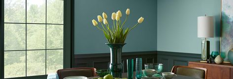 Consumer Reports highlights five of the hot paint colors for 2018 from major paint brands. Colors With Wood Trim, Trim Wainscoting, Green Interior Paint, Behr Color Trends, Dark Dining Room, Behr Colors, Modern Ideas, Interior Paint Colors, Green Interiors