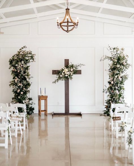 Boho Wedding Altar, Wedding Altar, Flower Arch, Wedding Backdrop Design, Wedding Altars, Wedding 2024, Ceremony Decor, Christian Wedding, Backdrop Design