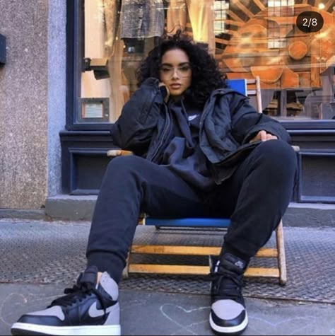 Outfit Tomboy, Style Androgyne, Tomboy Stil, Tomboy Outfit, Looks Hip Hop, Tomboy Femme, Tom Boy, Fashion Network, Streetwear Mode