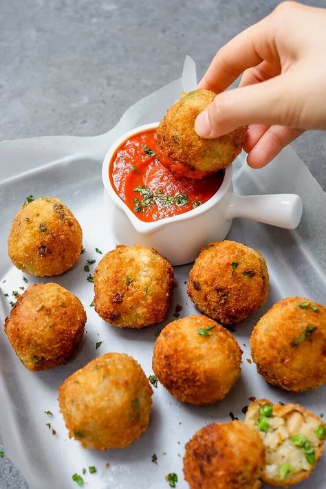 Vegan Risotto Balls, Fried Risotto Balls, Risotto Balls, Arancini Recipe, Vegan Food Photography, Vegan Risotto, Food Photoshoot, Homemade Marinara, Creamy Mushrooms