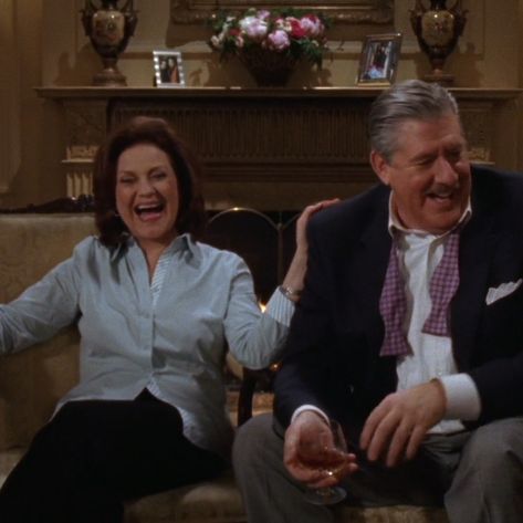 Edward Herrmann, Kelly Bishop, Gilmore Girls Cast, Emily Richards, Richard Gilmore, Emily Gilmore, Team Logan, Lorelai Gilmore, Rory Gilmore