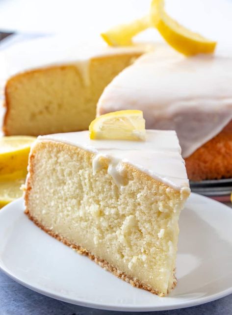 Moist, flavorful, simple and delicious, this Lemon Ricotta Cake is a tasty citrus cake recipe that you can whip up in one bowl and never have leftovers! Citrus Cake Recipe, Lemon Ricotta Cake Recipes, Ricotta Cake Recipes, Lemon Ricotta Cake, Citrus Cake, Ricotta Cheesecake, Ricotta Recipes, Ricotta Cake, Italian Cake