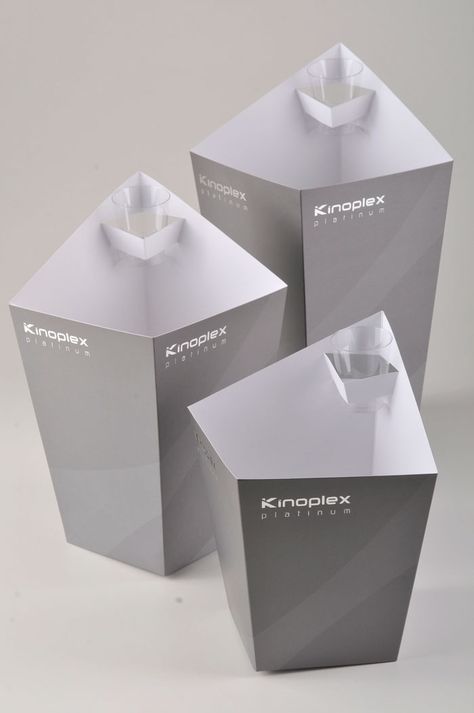 Kinoplex Platinum Special Popcorns - Strenna. Who want's some popcorn #packaging PD Fancy Snacks, Food Containers Design, Fries Packaging, Street Food Design, Popcorn Packaging, Takeaway Packaging, Food Truck Business, Real Food Dietitians, Food Branding