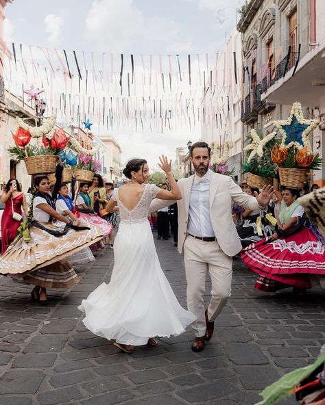 An Enchanting Oaxaca Wedding with Vibrant Calenda Parade.✨ Nathalia and Devin’s decision to turn their wedding into a journey in Oaxaca… | Instagram Oaxaca Wedding, Wedding Mood Board, Wedding Mood, Mood Board, Dream Wedding, Wedding Photos, Wedding Inspiration, Wedding Photography, Turn Ons