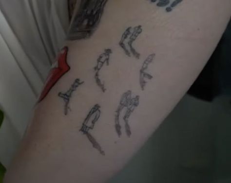 screenshot from brittany broski tat video Brittany Broski Tattoo, Brittany Broski, People Tattoo, Tattoos Inspo, Tattoo Board, Tiny People, S Tattoo, Tattoo Inspo, Get A Tattoo