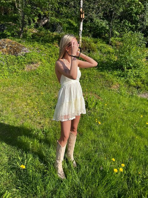 Summer, sun, outfit, cowboy, cowboy boots, dress, inspo, white Boots And White Dress, White Dress With Cowboy Boots, Cowboy Boots Dress, Lana Concert, Dress With Cowboy Boots, White Dress Aesthetic, Dress Cowboy Boots, Sun Outfit, Outfit Cowboy