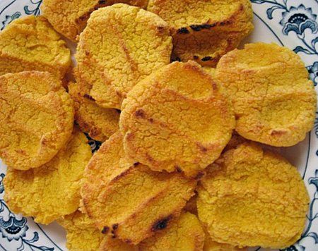 Corn Dodgers, Fried Cornmeal, Corn Cob Jelly, Pioneer Foods, Cornmeal Recipes, Easy Corn, Native American Food, Corn Pudding, Corn Cob