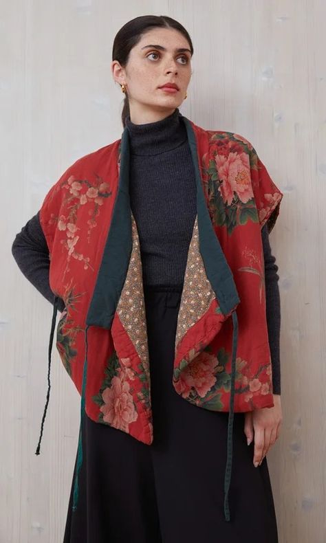 Red Chinoiserie, Chinoiserie Print, Wearable Art Clothing, Patchwork Coat, Kimono Coat, Save Outfits, Wardrobe Ideas, Japan Fashion, Bohemian Clothes