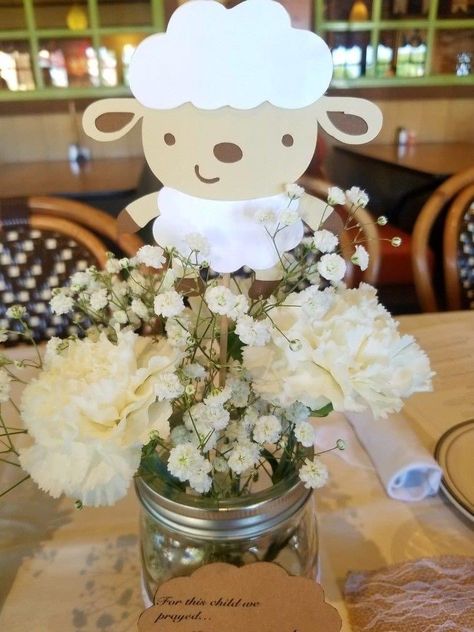 Sheep Baby Shower Ideas, Lamb Baby Shower Theme, Dipper Cakes, Baby Lamb Baby Shower, Ducky Baby Shower, Bear Baby Shower Theme, Rubber Ducky Baby Shower, Baby Shower Deco, Moon Baby Shower