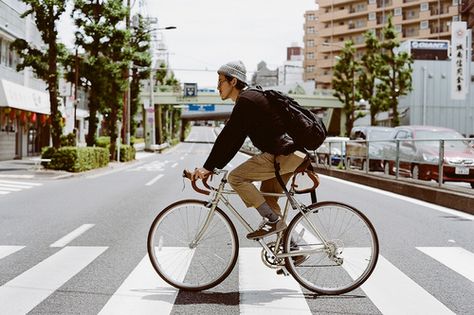 Urban Bike Style, Bike Commute, Sepeda Retro, Cycling City, Bike Messenger, Urban Cycling, Ride A Bike, Bike Photography, Bike Route