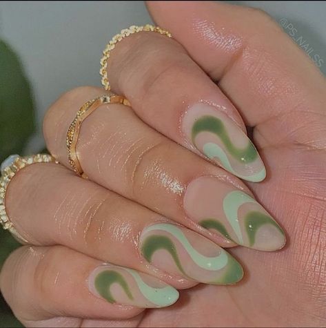 Here are 11 cute Summer nail trends that you don't want to miss! I'm definitely getting #6 tomorrow.. too cute! summer 2022 #nails #summer #cute #springnails Grey Nails, Green Acrylic Nails, Nagellack Trends, Light Elegance, Vintage Nails, Minimal Nails, Classy Acrylic Nails, Nails 2021, Nails Fall