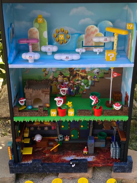 Mario Bros Doll House, Super Mario Playhouse, Diy Mario Playhouse, Super Mario Doll House Diy, Diy Super Mario Dollhouse, Mario Doll House, Super Mario Castle Diy, Super Mario Diorama, Super Mario Play House Diy