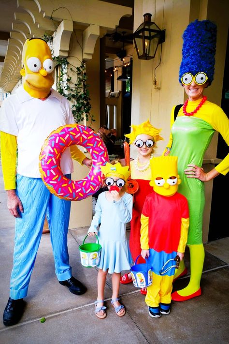 The Simpson Halloween Costume, Simpson Family Costume, Bart Simpson Costume, Homer Simpson Costume, Simpson Costume, Simpsons Costumes, Clothes Room, Simpsons Halloween, Best Group Halloween Costumes