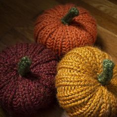 Knitted Pumpkins, Halloween Knitting Patterns, Knit Pumpkins, Pumpkin Patterns Free, Halloween Knitting, Fall Knitting Patterns, Lion Brand Wool Ease, Fall Knitting, Knitting Needles Sizes