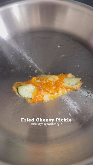 Cheese Wrapped Pickle, Cheese Pickle Wrap, Cheese Wrapped Pickles, Pickle And Cheese, Cheesy Pickles, Pickles And Cheese, Fried Pickle Spears, Lowcarb Snacks, Pickle Wraps