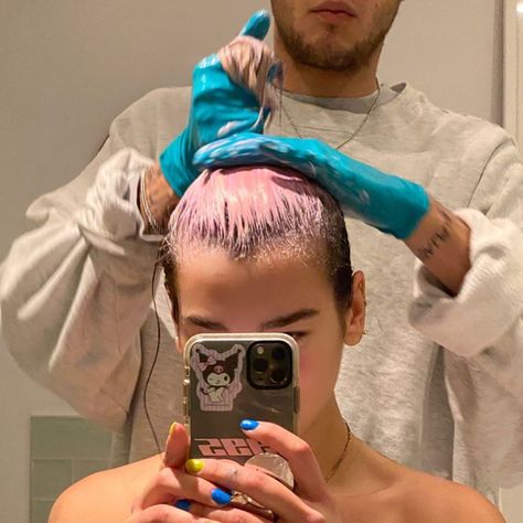 Summer Sleepover, Dyeing Hair, Fantasy Hair Color, Diy Hair Dye, How To Dye Hair At Home, Anwar Hadid, Relationship Aesthetic, At Home Hair Color, Graffiti Doodles