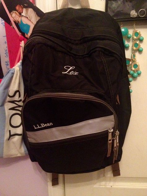 Ll Bean Backpack Aesthetic, Ll Bean Backpack, Aesthetic Backpack, Inside My Bag, School Aesthetic, Llbean Backpack, North Face Backpack, Ll Bean, School Stuff