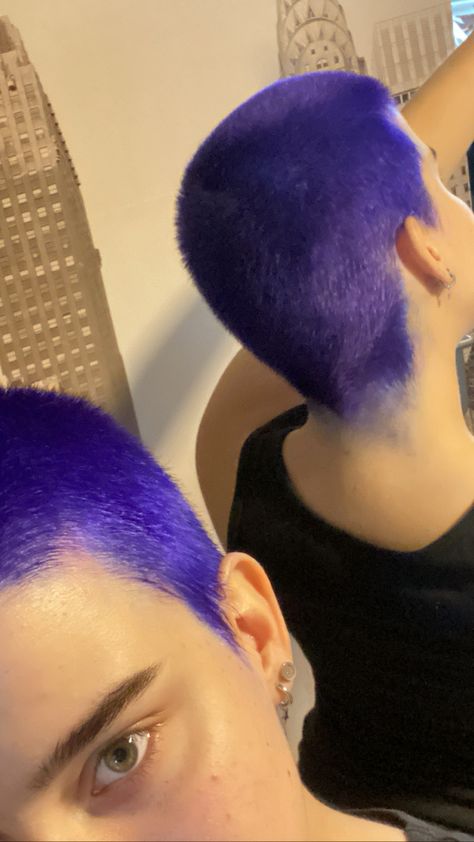 Purple Buzzcut, Shaved Hair Designs, Super Short Hair, Hair Tattoos, Beauty Inspo, New Haircuts, Bleached Hair, Buzz Cut, Cut My Hair