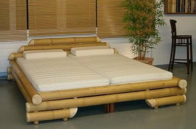 Bamboo Furniture Diy, Bamboo Bedroom, Bamboo Bed Frame, Bamboo Furniture Design, Construction Bedroom, Queen Sized Bedroom Sets, Bamboo Bed, Bamboo Sofa, Wood Bedroom Sets