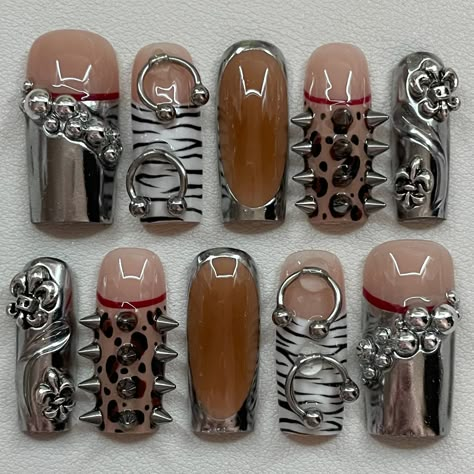 emo rock alt punk silver fall nails inspo Emo Nail, Alt Nails, Emo Nails, Aesthetic Emo, Generator Accessories, Band Nails, Silver Falls, Punk Nails, Really Cute Nails