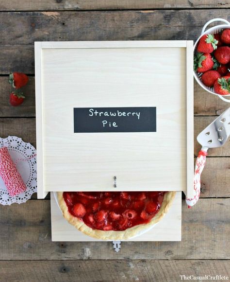 Diy Pie Box, Desert Pies, Diy Pie, Pie Box, Building Things, Holiday Pies, Pie Safe, Budget Friendly Gift, Wood Scraps