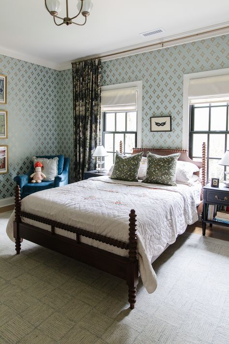 Faye's Room - Chris Loves Julia Pairing Rugs, Laying Hardwood Floors, Spanish Transitional, Old World Bedroom, Modern Colonial House, Home Piano, Modern Traditional Living Room, Black Interior Door, Grand Millenial