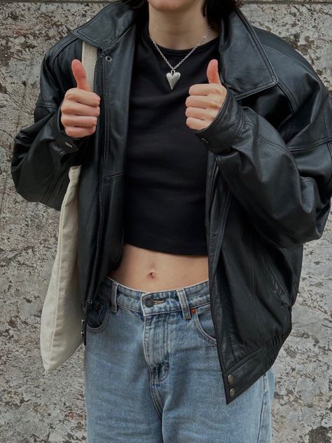 IG: @rylee.dickson Baggy Jeans Black, Dream Future, Fits Inspo, Concert Outfits, Inspo Outfit, Clothes Style, Black Leather Jacket, Baggy Jeans, Jeans Black