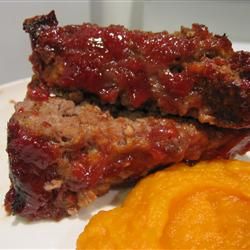 Brown Sugar Meatloaf- this recipe is amazing! The kids loved it and hubby had three servings! Definitely a keeper. Brown Sugar Meatloaf, Best Meatloaf, Easy Meatloaf, God Mat, Meatloaf Recipes, Beef Dishes, Okra, Ground Beef Recipes, Main Dish Recipes