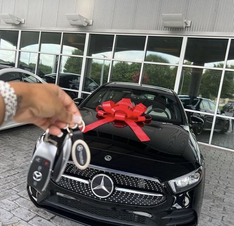 #cars #whips #dreamcar Benz Astethic, Manifest New Car, Black Girls Luxury Lifestyle, Girly Car Accessories, Dream Cars Mercedes, Girly Car, Dream Cars Jeep, Lux Cars, Car Goals