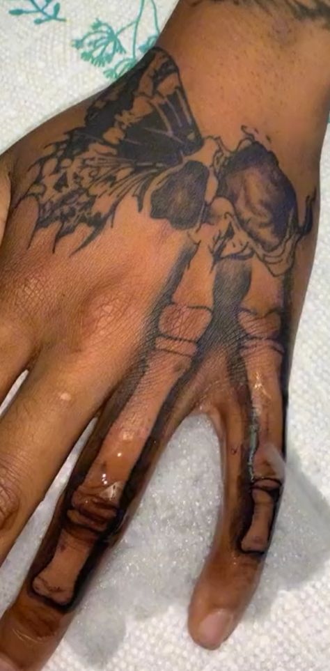 Skull Hand Sleeve Tattoo, Finger Tattoo Sleeve, Half Skull Hand Tattoo, Hand Skull Tattoo Women, Partial Hand Tattoo, Dorsal Hand Tattoos, Realistic Hand Tattoo, Rare Hand Tattoos, Hand Face Tattoos