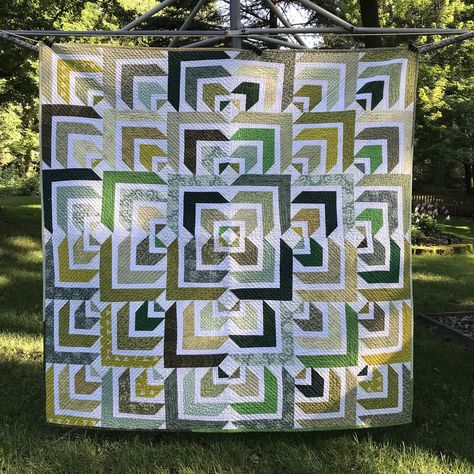 North Star | Deb Volkman | Flickr North Star Quilt, Missouri Star Quilt Tutorials, Missouri Quilt, Missouri Star Quilt Company, The North Star, Log Cabin Quilts, Lap Quilts, Star Quilt Blocks, Missouri Star Quilt