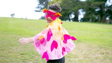 Outfit yourself with colorful plumage this Halloween. Courtney demonstrates how to create a feather-covered cape and matching mask. This no-sew bird costume is simple and easy to make, and it can be customized for feathered friends of all ages. Easy Bird Costume, Easy Face Painting, Paper Flowers For Kids, Elegant Halloween Decor, Holiday Party Jewelry, Easy Bird, Fine Motor Activities For Kids, Bird Costume, Halloween Costume Idea