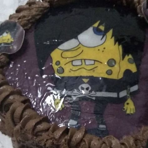 Spongebob Cake, Scene Core, Scene Emo, 30th Birthday Parties, Emo Scene, Funny Pins, 30th Birthday, Bart Simpson, Dumb And Dumber