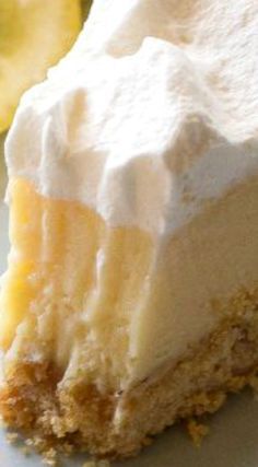 #Magnolia #Lemon #Pie with #GrahamCracker Crust #Recipes #easyrecipe #deliciousfood Magnolia Recipes, Easy Lemon Pie, Graham Cracker Crust Recipe, Lemon Pie Recipe, Lemon Poppy, Lemon Flavor, Lemon Pie, Perfect Pies, Pie Cake