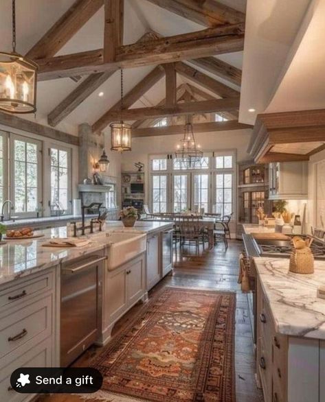 Barndo Ideas, Homestead Kitchen, Dream Life House, Kitchen Island Decor, Mid Century Modern Living Room, Log Cabin Homes, House Inside, Spacious Kitchens, Decor Home Living Room