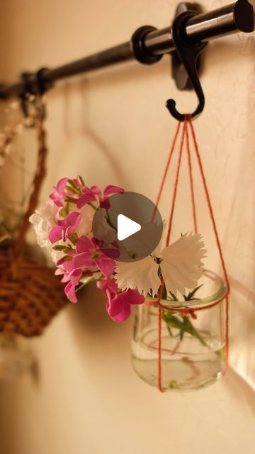 Hanging Vase Diy, Hanging Jars With Twine Diy, Hanging Jars With Twine, Hanging Pots Diy, Plant Hanging Ideas, Macrame Decoration, Hanging Plants Diy, Hanging Jars, Hanging Vase