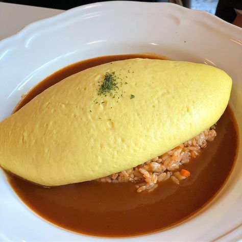 Omurice Omurice Aesthetic, Food Craving Chart, Food Goals, Japan Food, Food Obsession, Cafe Food, Food Menu, Pretty Food, Food Cravings