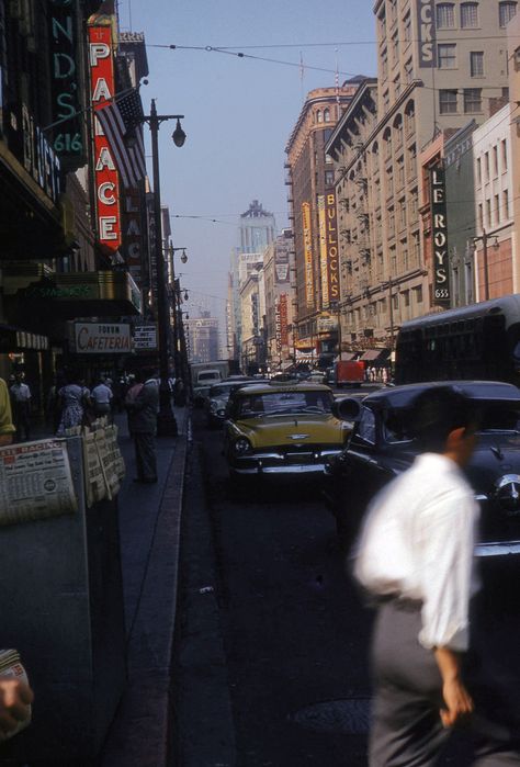 Broadway and 6th Street, Los Angeles, 1957 Los Angeles Streets, Street Photography Camera, Los Angeles Aesthetic, Los Angeles Street, Los Angeles Hollywood, Traffic Jam, California Los Angeles, Vintage Los Angeles, City Of Angels